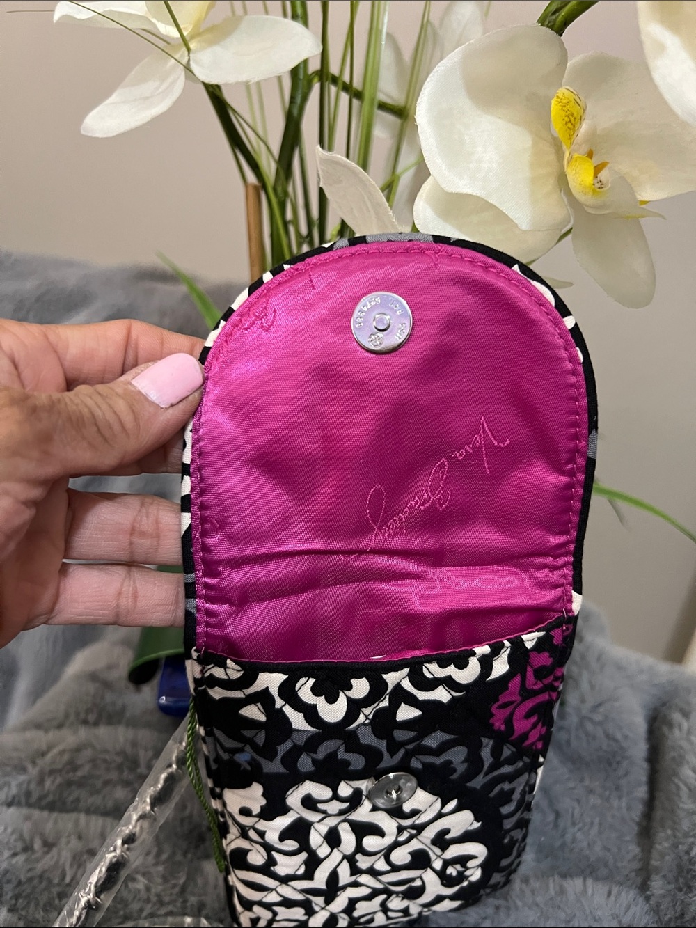 Vera Bradley Canteberry Quilted Crossbody Phone Pouch NWOT retail $28 - Picture 3 of 5